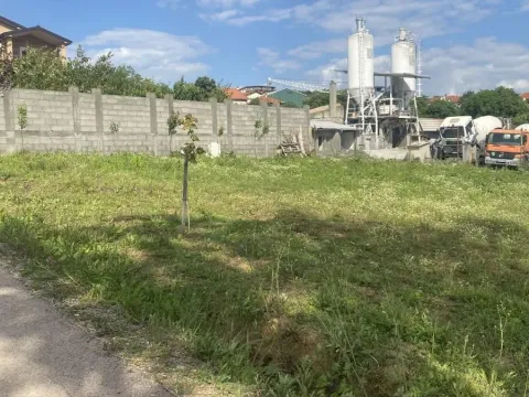 Prodaja, plac, 1300m², Zvezdara Sve Podlokacije, Beograd - image 9