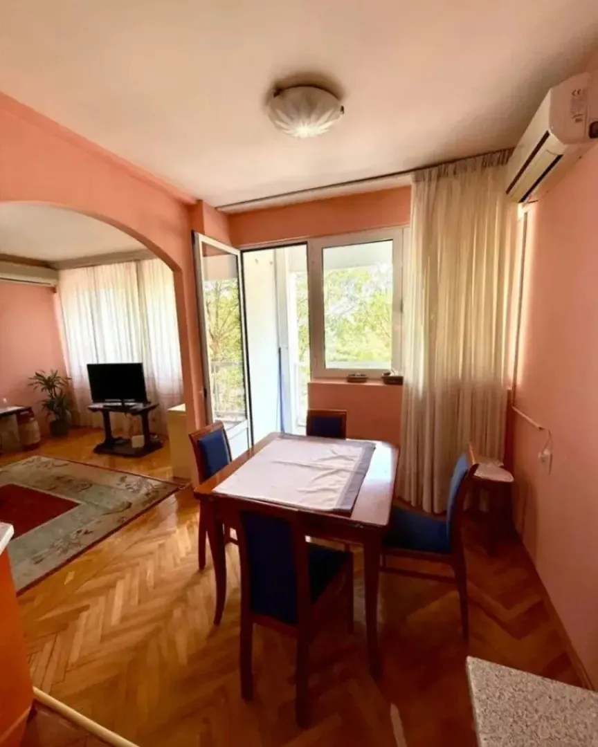 Prodaja, trosoban stan, 102m², Pejton, Podgorica