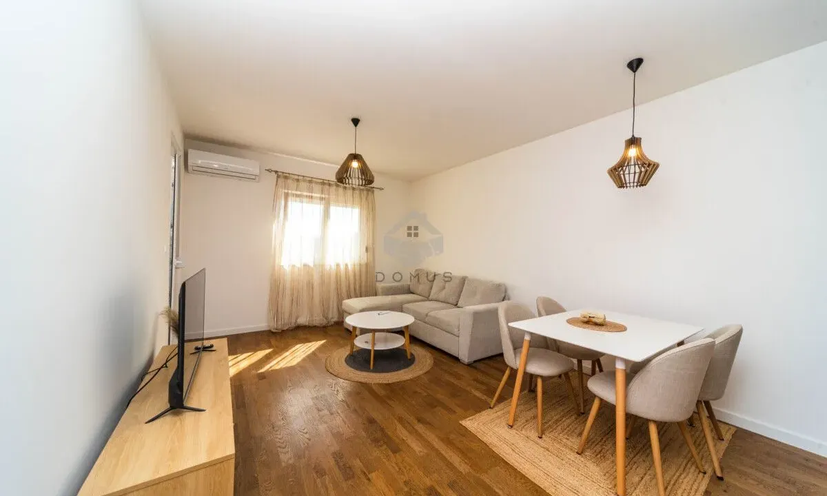 Rent, one bedroom apartment, 45m², Stari Aerodrom, Podgorica