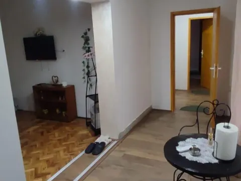 Sale, house, 189m², Irig, Srbija - image 14