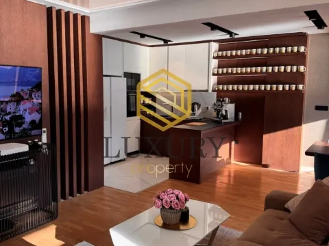 Sale, two bedroom apartment, 85m², Dobrota, Kotor - image 7