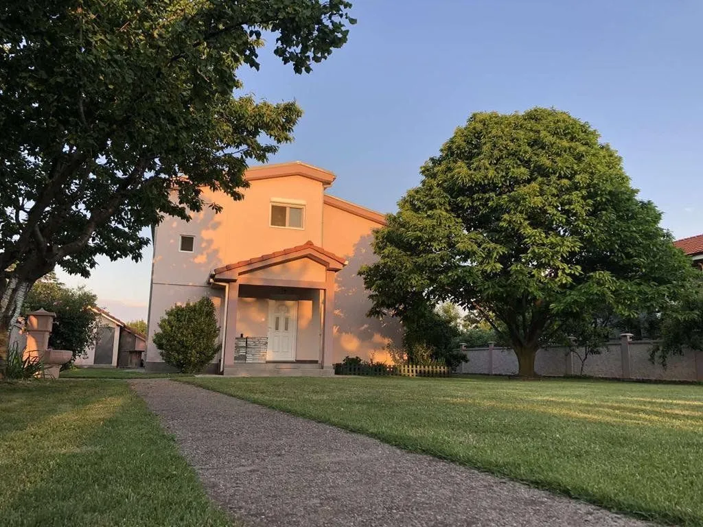 Rent, house, 300m², Donji Kokoti, Podgorica