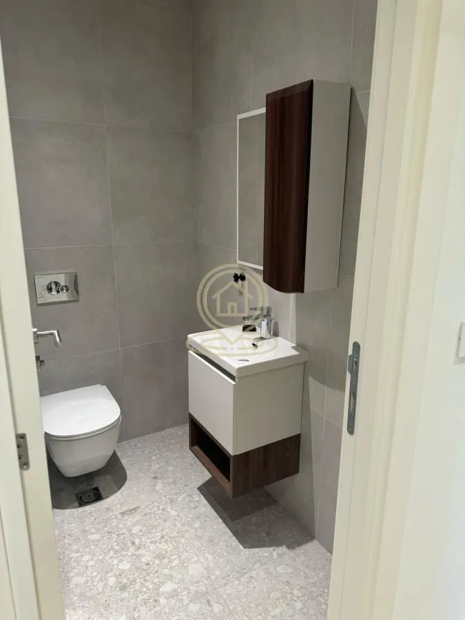 Rent, four bedroom apartment, 110m², Savski Venac, Beograd