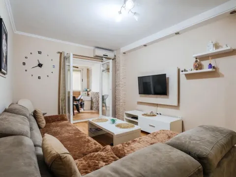 Prodaja, dvosoban stan, 58m², Budva, Crna Gora - image 1