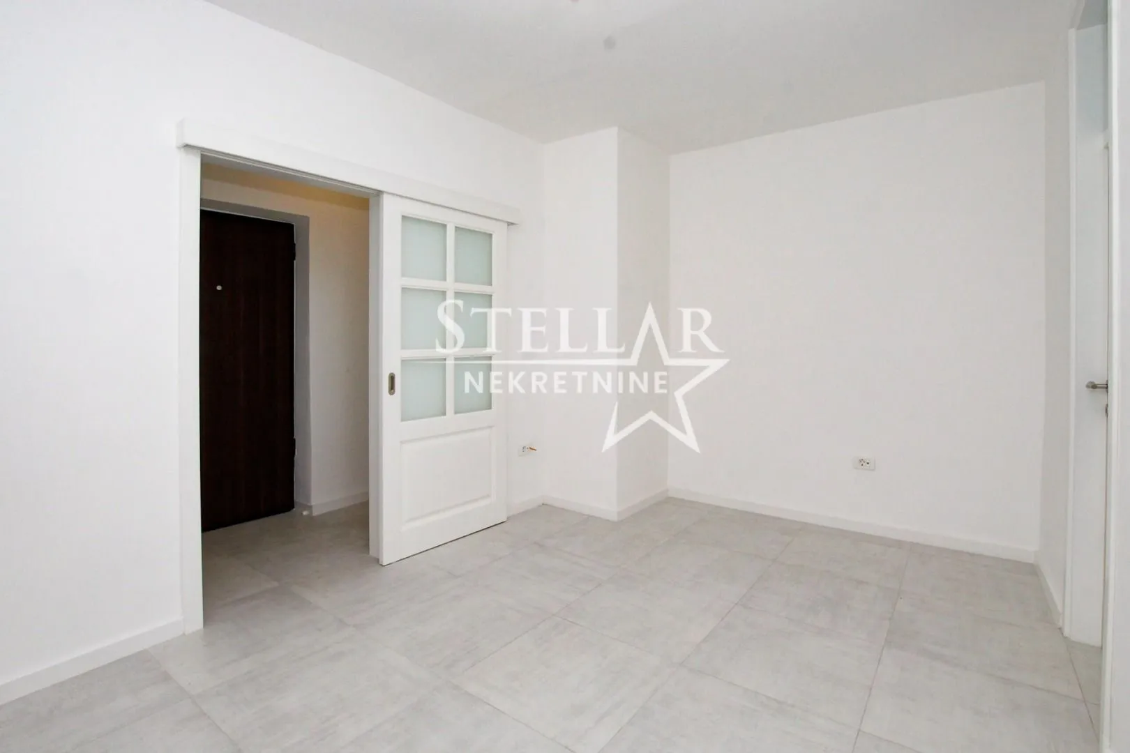 Rent, office space, 50m², Preko Morače, Podgorica