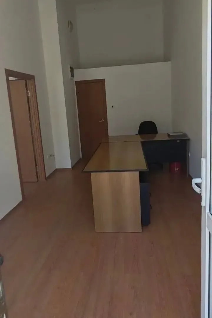 Rent, office space, 28m², Stari Aerodrom, Podgorica