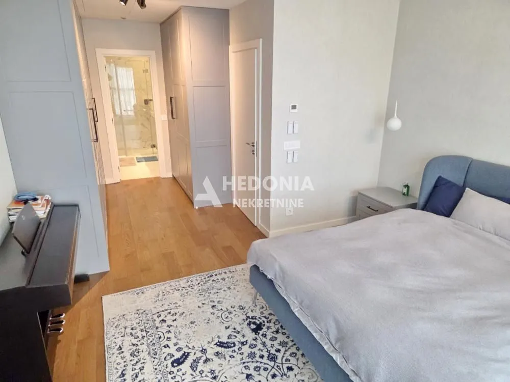 Sale, four bedroom apartment, 124m², Novi Beograd Blok 65, Novi Beograd Sve Podlokacije