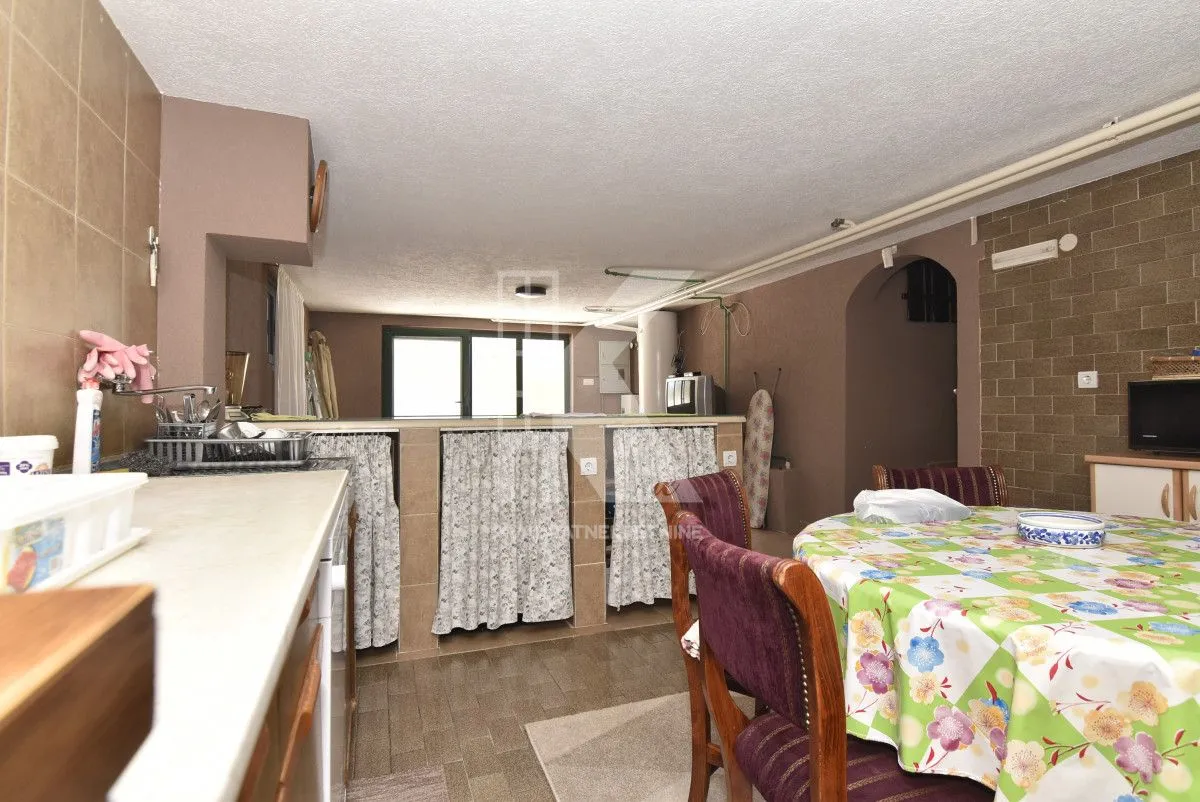 Rent, house, 200m², Stari Aerodrom, Podgorica