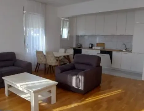Prodaja, dvosoban stan, 70m², 1 maj, Podgorica - image 3