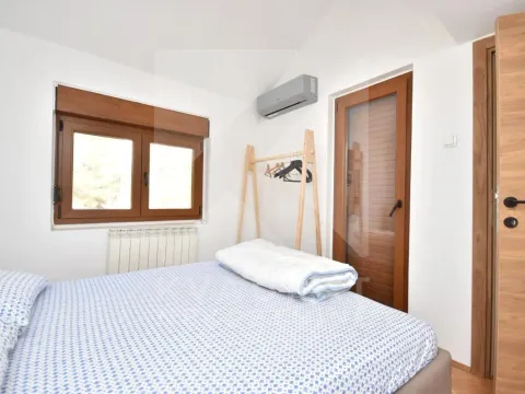 Rent, house, 300m², Gorica C, Podgorica - image 12