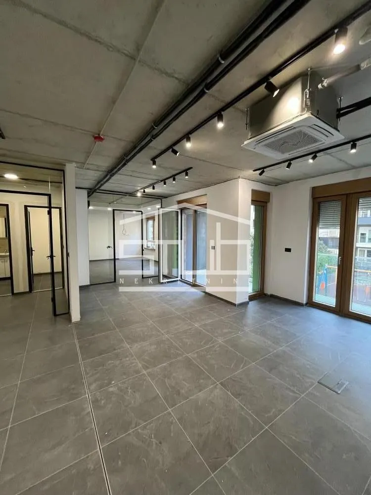 Sale, office space, 230m², Novi Beograd Blok 65, Novi Beograd Sve Podlokacije