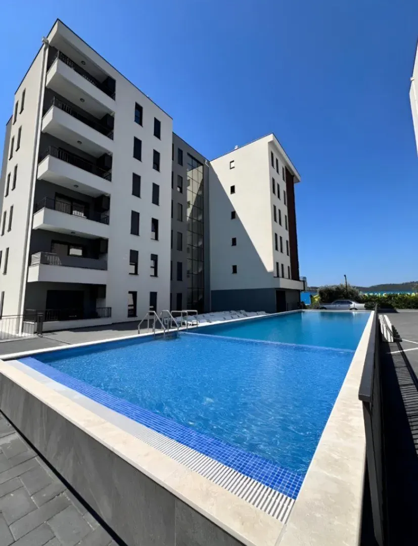 Rent, two bedroom apartment, 70m², Čeluga, Bar