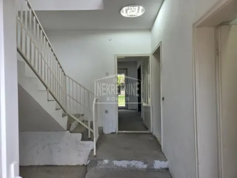 Prodaja, kuća, 190m², Bajmok, Subotica - image 11