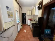 Prodaja, kuća, 228m², Centar, Jagodina - image 1