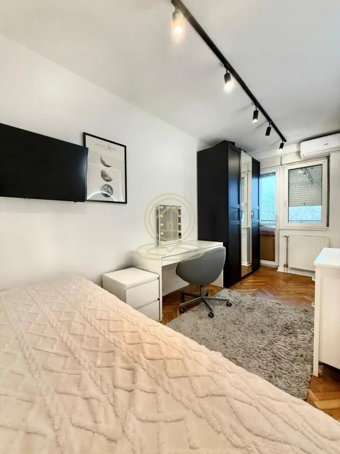 Prodaja, dvosoban stan, 48m², Grbavica, Novi Sad Sve Podlokacije