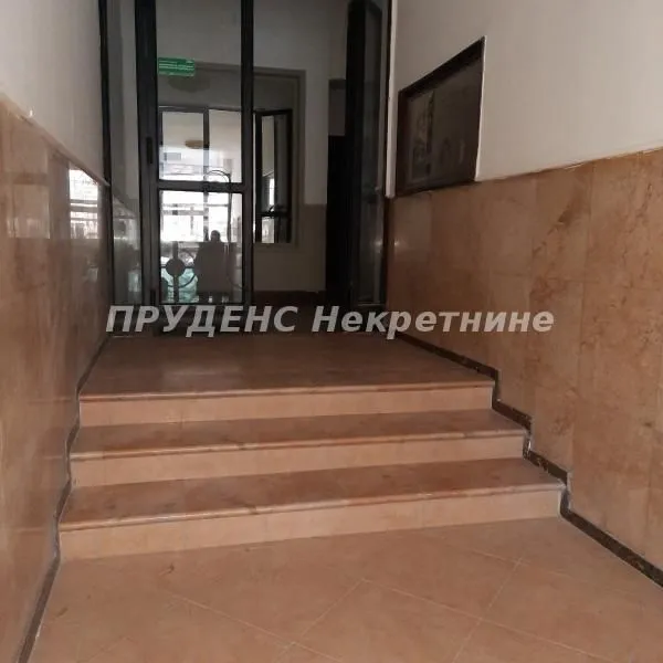 Izdavanje, jednosoban stan, 25m², Stari Grad, Beograd
