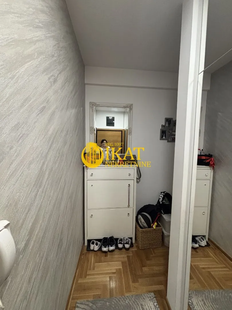 Sale, three bedroom apartment, 69m², Zvezdara Sve Podlokacije, Beograd