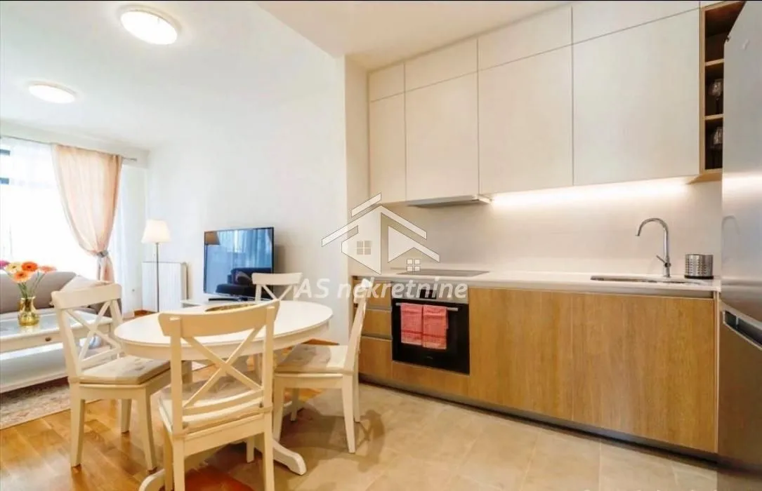 Rent, three bedroom apartment, 86m², Savski Venac, Beograd