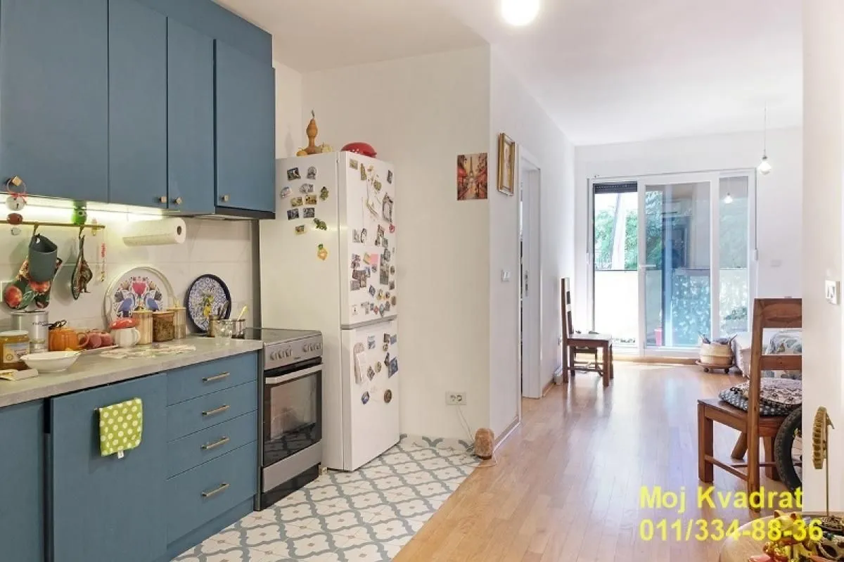 Prodaja, trosoban stan, 52m², Lekino Brdo, Voždovac Sve Podlokacije