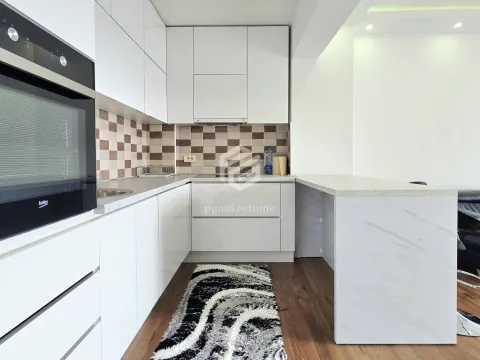 Rent, two bedroom apartment, 69m², Centar, Bar - image 9