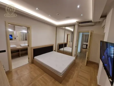 Izdavanje, četvorosoban stan, 150m², Savski Venac, Beograd - image 13