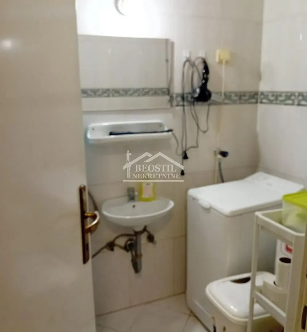 Prodaja, četvorosoban stan, 161m², Voždovac Sve Podlokacije, Beograd