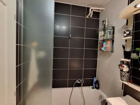 Sale, four bedroom apartment, 67m², Bulevar Oslobodjenja, Novi Sad Sve Podlokacije - image 2