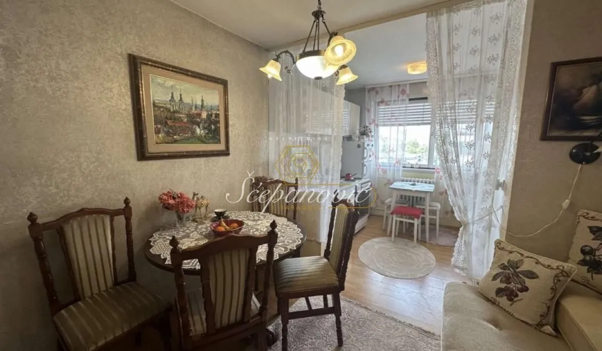 Prodaja, dvosoban stan, 63m², Bulevar Oslobodjenja, Novi Sad Sve Podlokacije