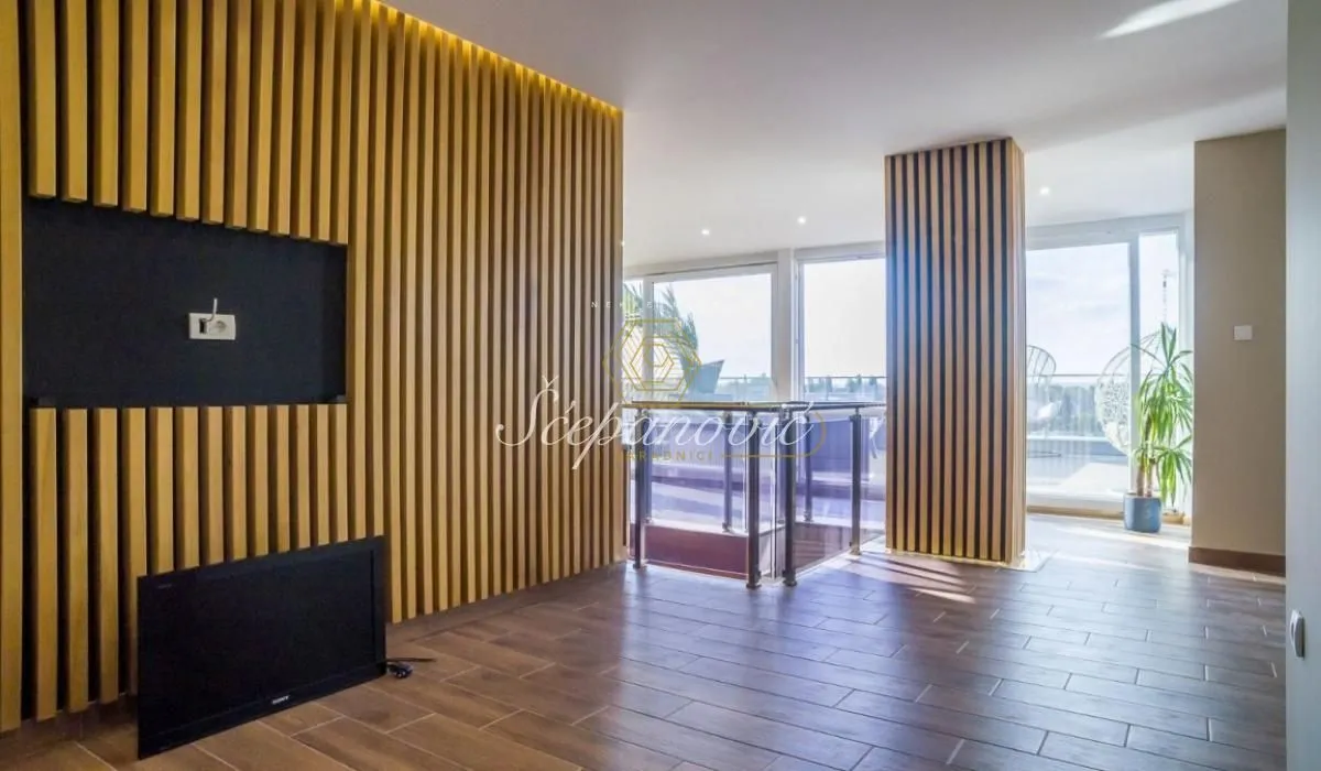 Sale, four bedroom apartment, 113m², Bulevar patrijarha Pavla, Novi Sad Sve Podlokacije