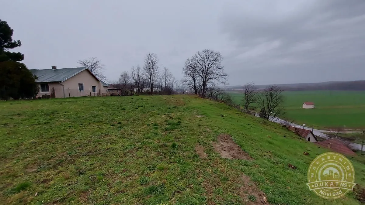 Prodaja, plac, 2400m², Rakovac, Novi Sad Sve Podlokacije