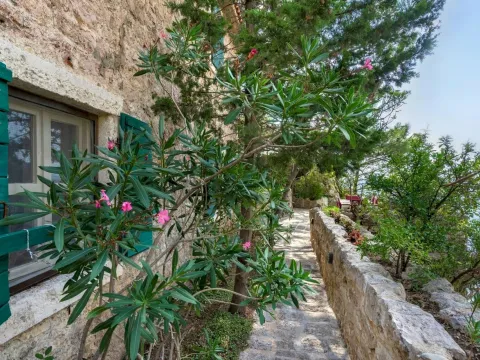 Prodaja, kuća, 200m², Reževići, Budva - image 14