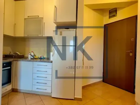 Prodaja, jednosoban stan, 35m², Stari Aerodrom, Podgorica - image 8