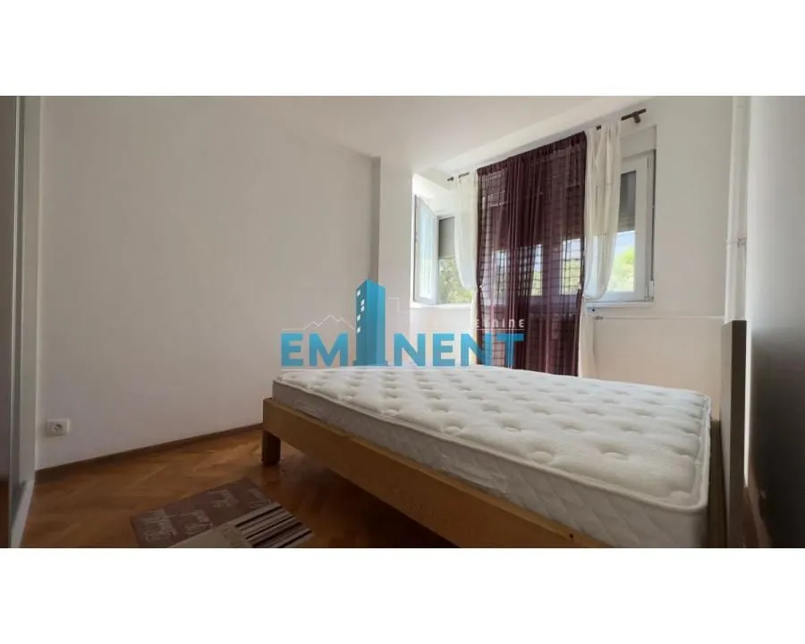 Izdavanje, dvosoban stan, 42m², Stari Merkator, Novi Beograd Sve Podlokacije