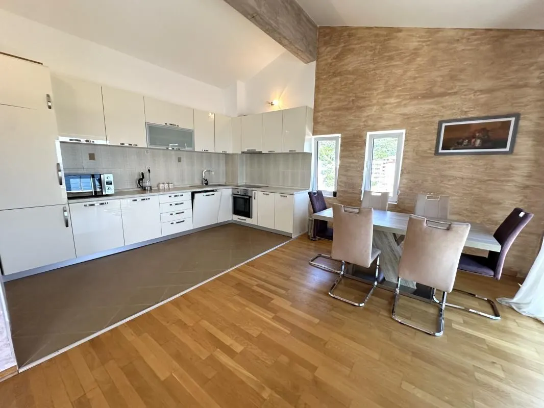 Sale, two bedroom apartment, 105m², Petrovac, Budva