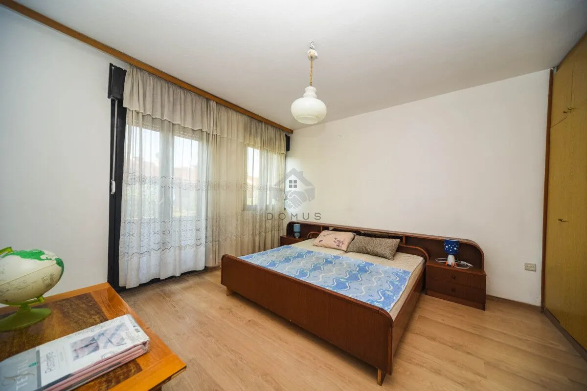 Izdavanje, trosoban stan, 100m², Zabjelo, Podgorica