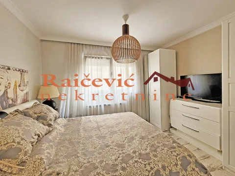 Sale, three bedroom apartment, 90m², Trošarina, Voždovac Sve Podlokacije - image 7