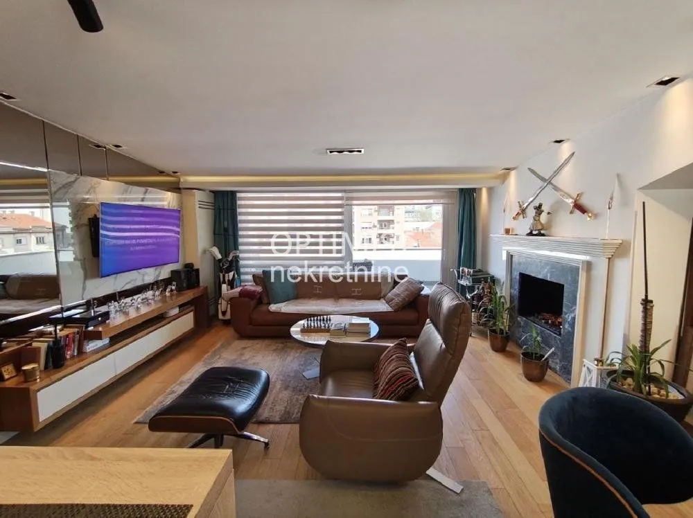 Prodaja, trosoban stan, 83m², Vračar Sve Podlokacije, Beograd