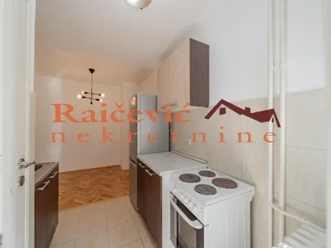 Prodaja, jednosoban stan, 38m², Kalenić Pijaca, Vračar Sve Podlokacije - image 14