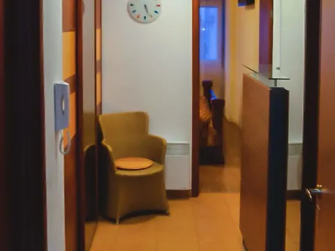 Izdavanje, dvosoban stan, 70m², Stari Aerodrom, Podgorica - image 2