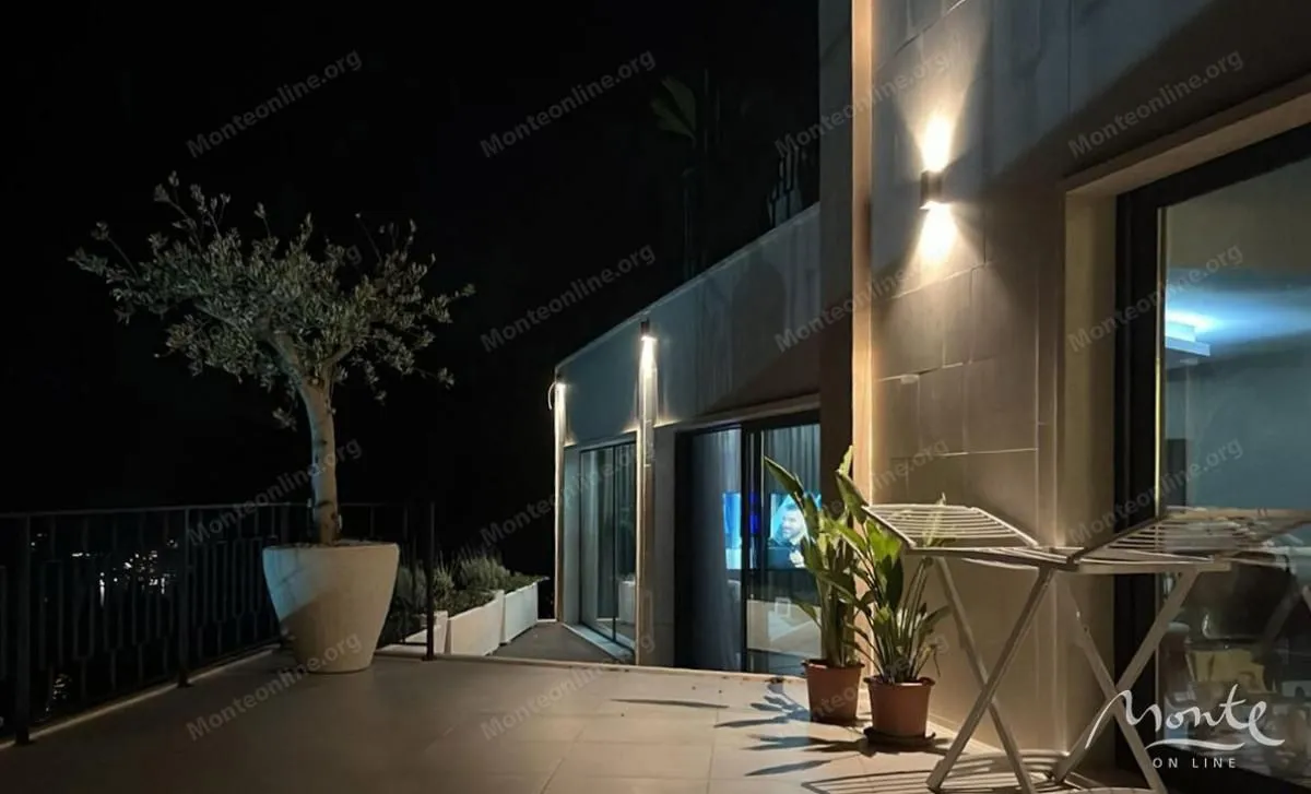 Sale, house, 257m², Kuljače, Budva
