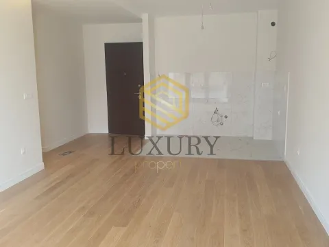 Rent, two bedroom apartment, 84m², Kod Capital Plaze, Podgorica - image 10