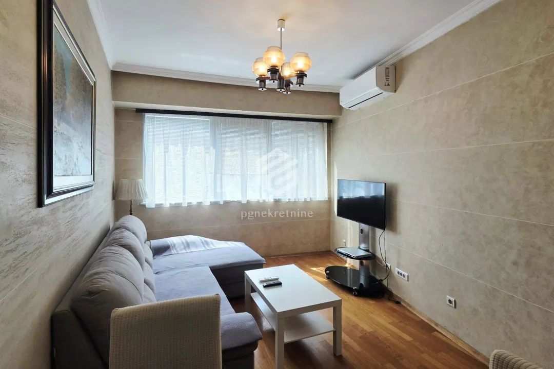 Rent, one bedroom apartment, 53m², Centar, Podgorica