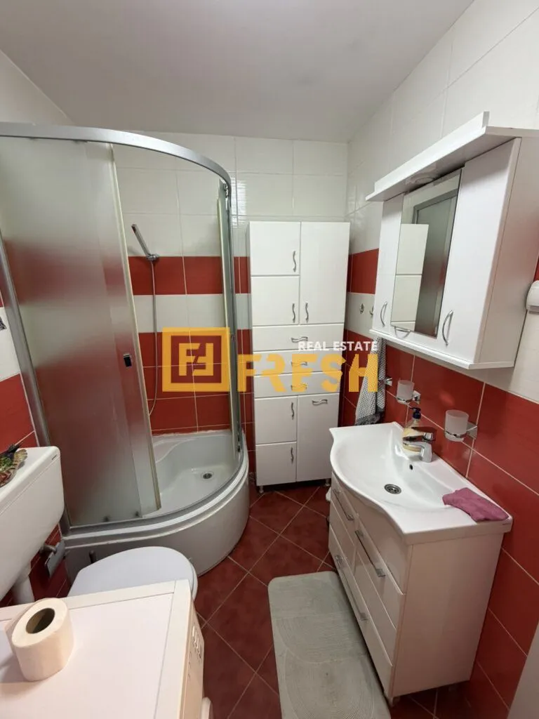 Prodaja, dvosoban stan, 59m², Krivi Most, Podgorica