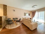 Izdavanje, dvosoban stan, 70m², Master Kvart, Podgorica - image 1