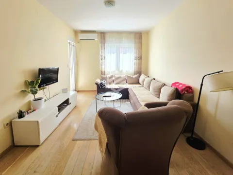 Rent, one bedroom apartment, 46m², City Kvart, Podgorica - image 1