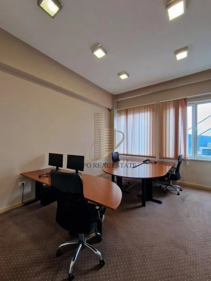 Rent, office space, 690m², Novo naselje, Novi Sad