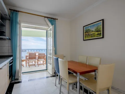 Sale, three bedroom apartment, 87m², Sveti Stefan, Budva - image 6