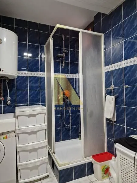 Prodaja, kuća, 350m², Sremska Kamenica, Petrovaradin