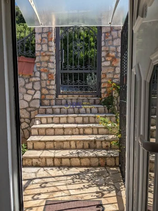 Sale, house, 171m², Bar, Crna Gora