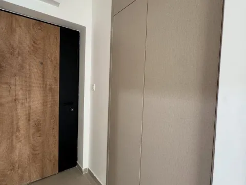 Izdavanje, jednosoban stan, 45m², Pobrežje, Podgorica - image 7